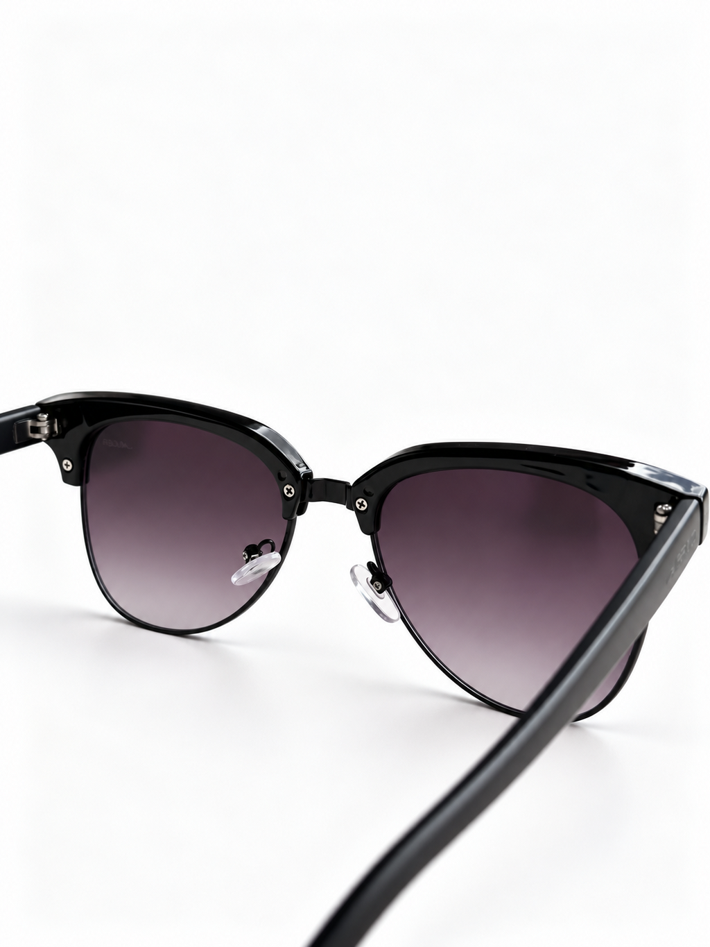 Óculos Augier & Co. CHAP. III | SOHO Black/Purple em perspectiva