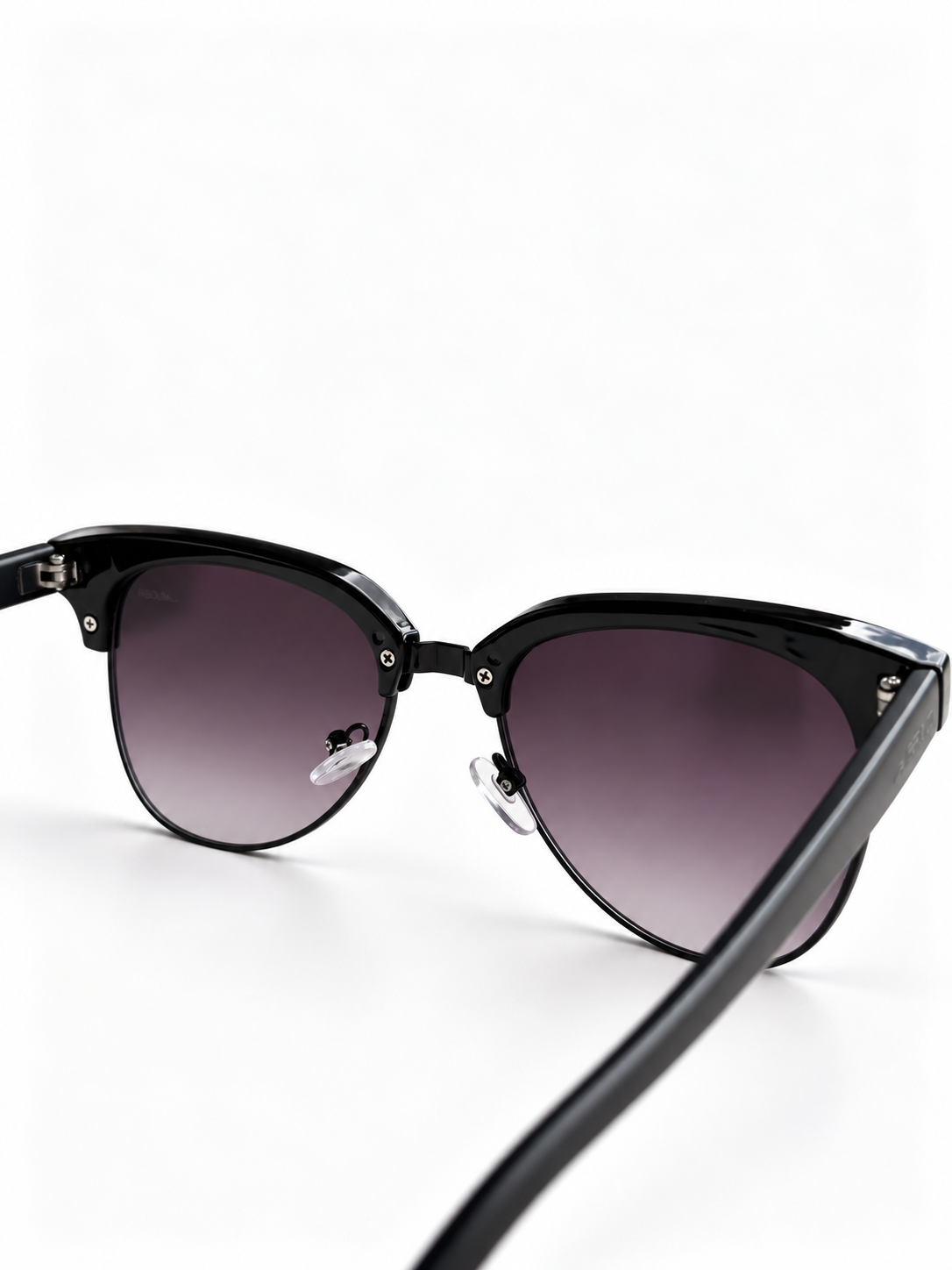 Óculos Augier & Co. CHAP. III | SOHO Black/Purple em perspectiva