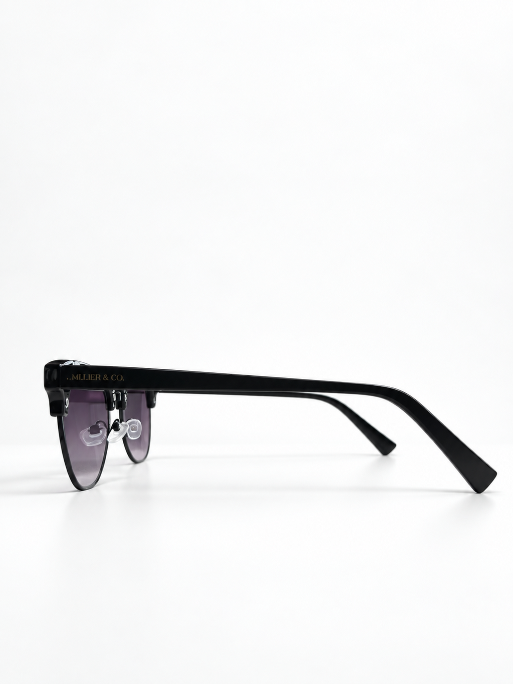 Vista lateral do CHAP. III | SOHO Black/Purple